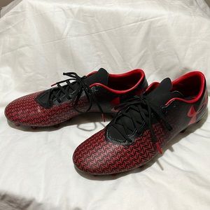 Under Armour Men’s Soccer Cleats size 12